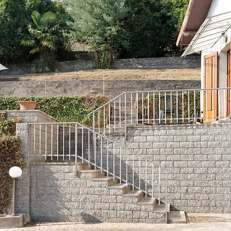 Casa Vacanza Anna Casa de Férias Verbania